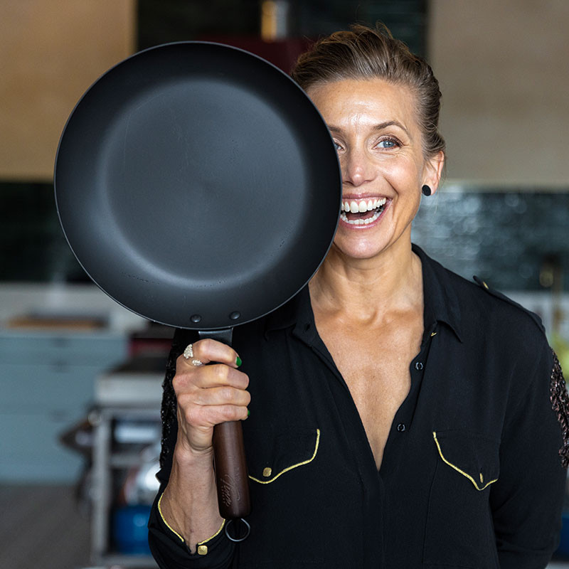 Stegepande kulstål 28 cm Tina Nordström