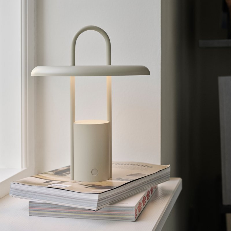 Pier transportabel LED-lampe Sand