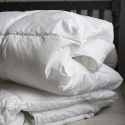 Hotel Duvet 680g 150x200 cm