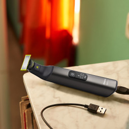 OneBlade trimmer+ razor