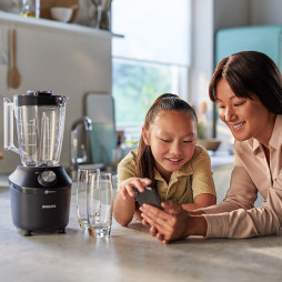 Blender with ice crusher