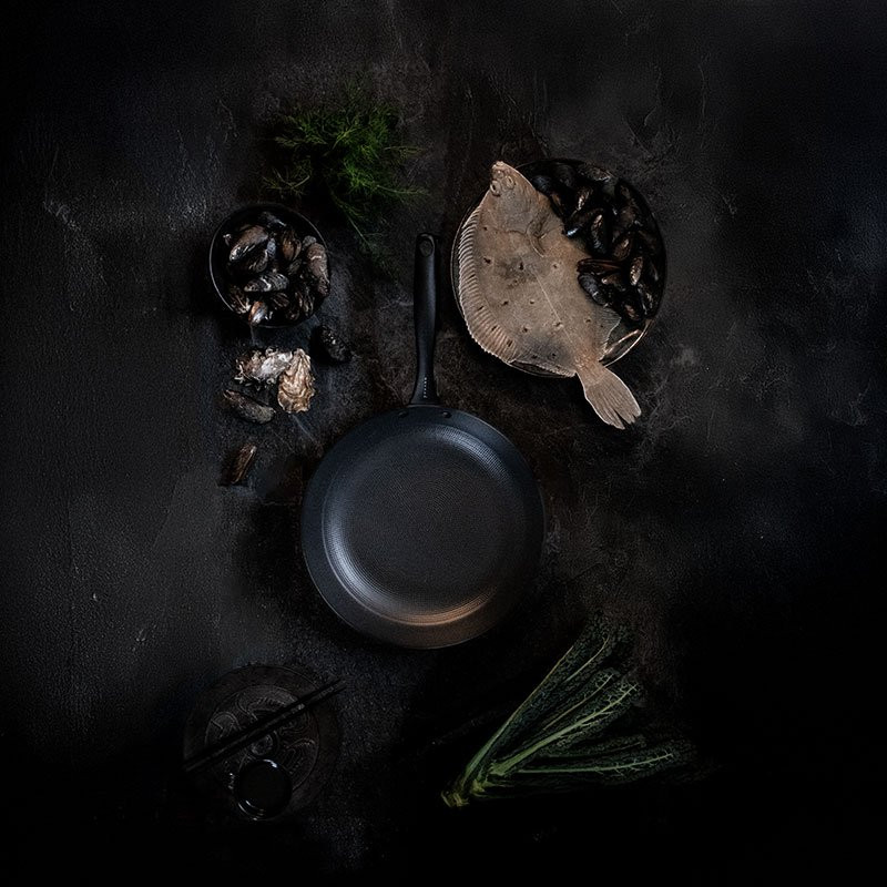 Lightweight Cast Iron Frying Pan 28 cm Honeycomb