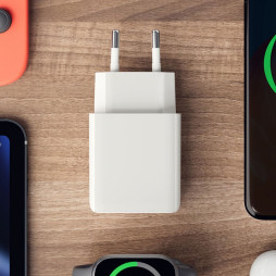 Vegglader USB-C + USB-A 20W PD